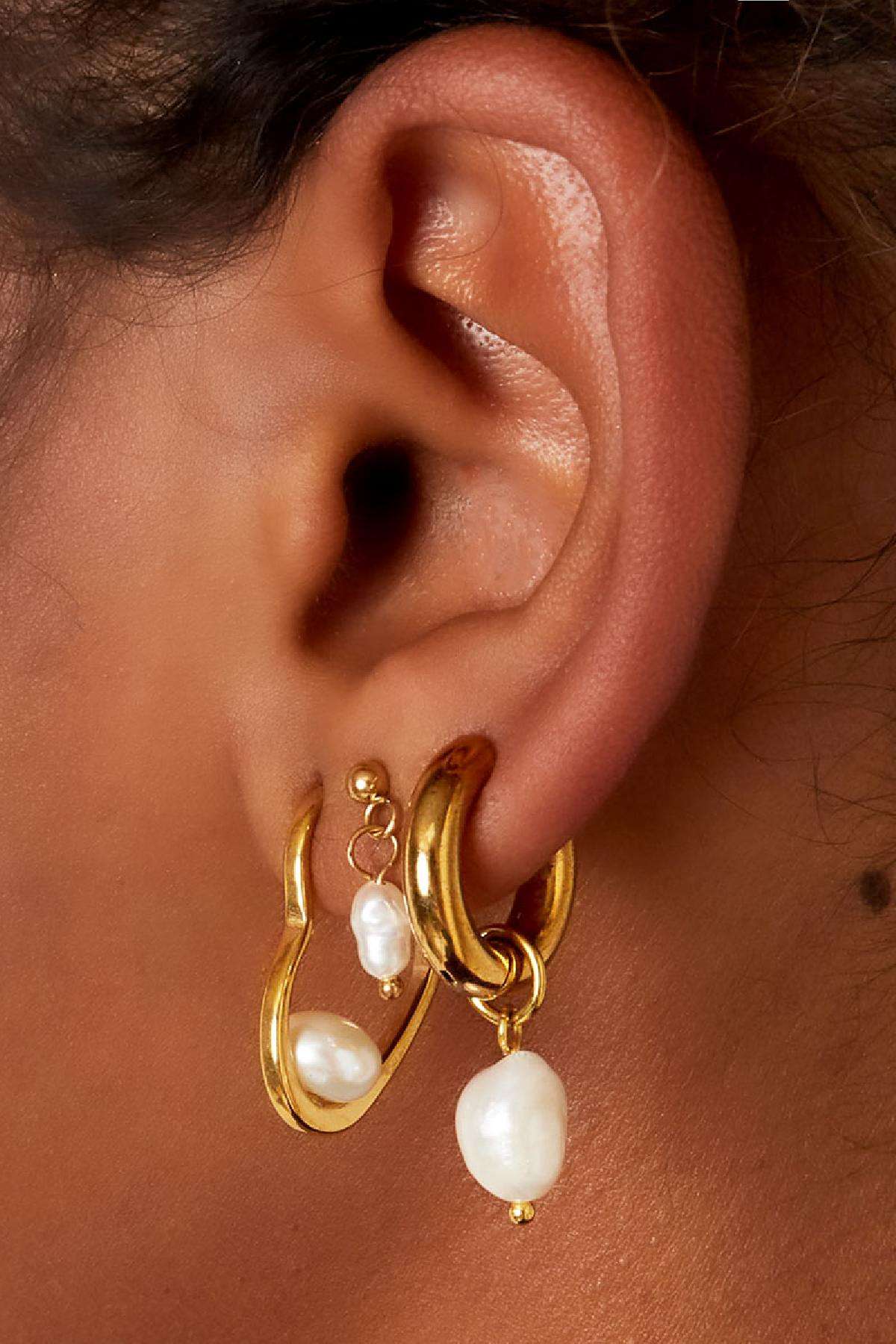 MEA NANI JEWELLERY Øredobber Gull/Hvit DARA ØRERINGER MED PERLE -GULLBELAGT (14k)